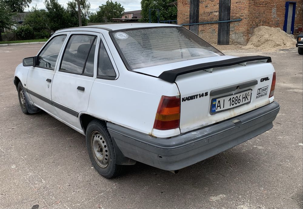 Opel kadett 1.4 газ/бенз