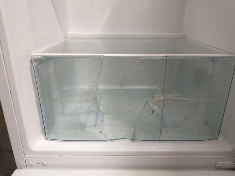 Продам холодильник