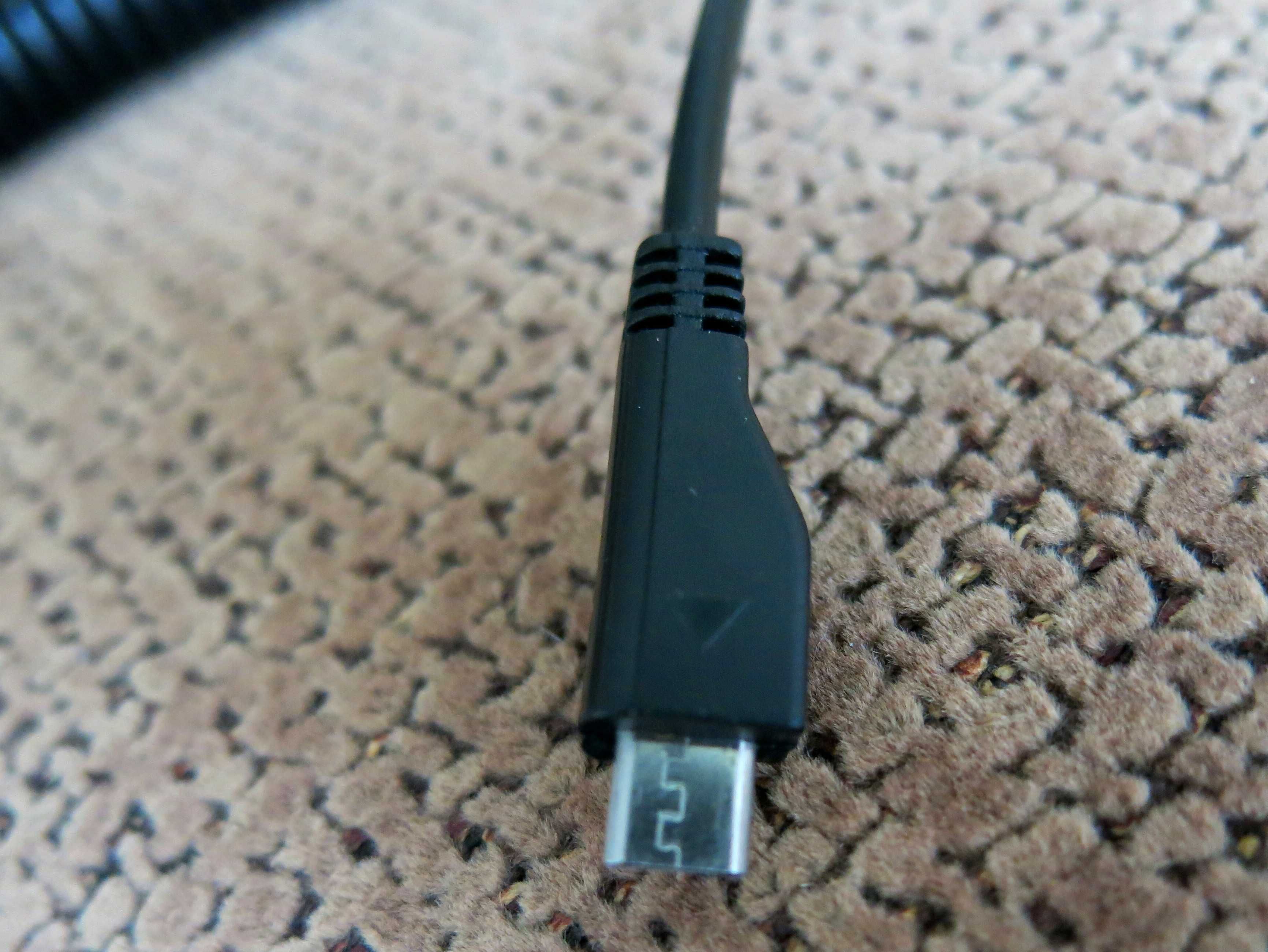 Ładowarka samochodowa Samsung CAD300UBE 0,7A