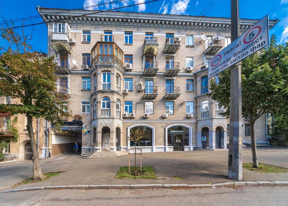 продаж офісу з окремим входом Лютеранська, 21