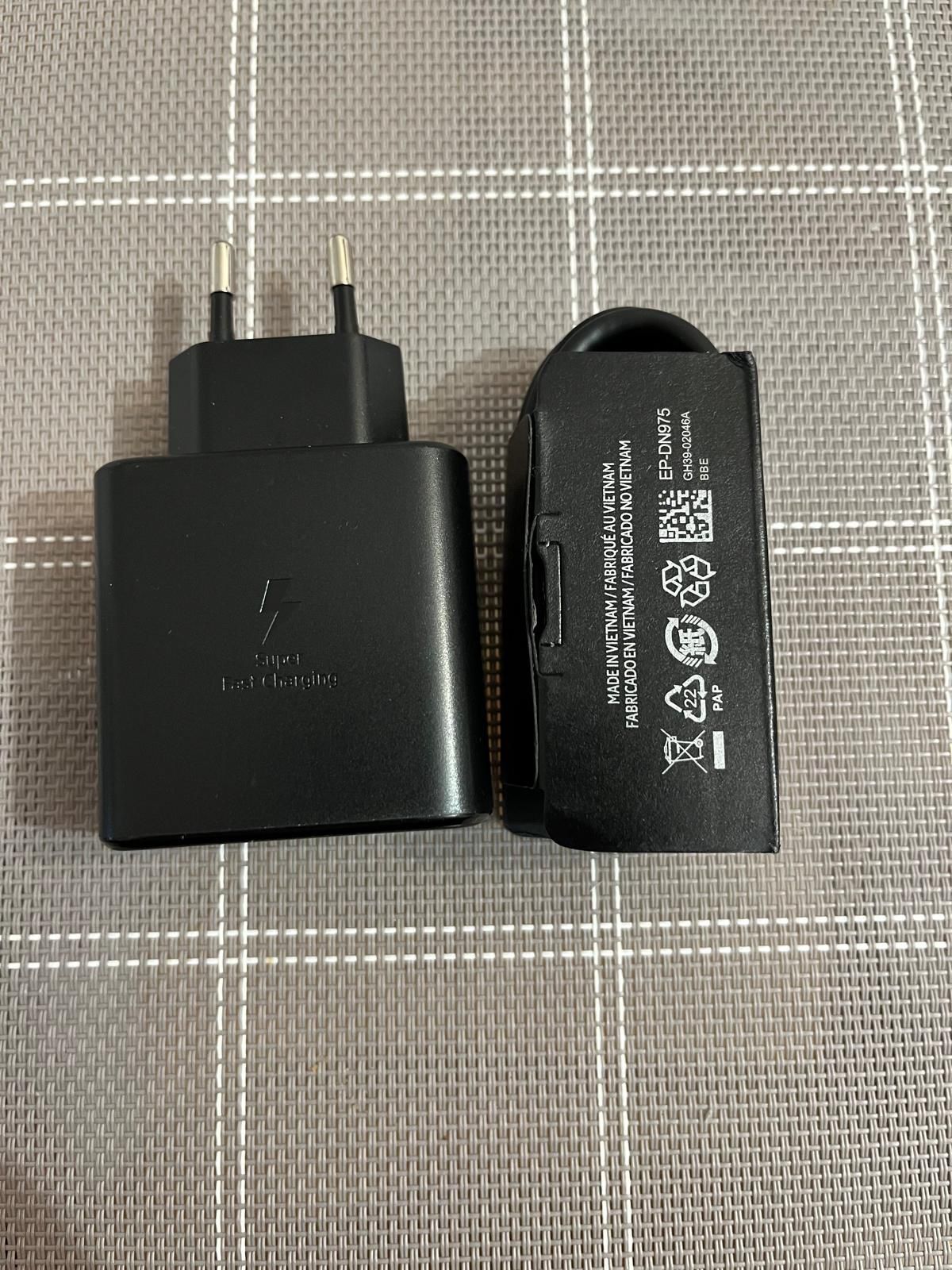 Ładowarka dedykowana do Samsung 45W z kablem USB-C do USB-C 100W