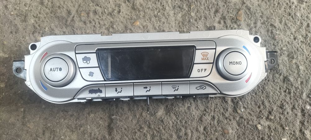 Panel nawiewu Ford Focus Mk2 lift Europa