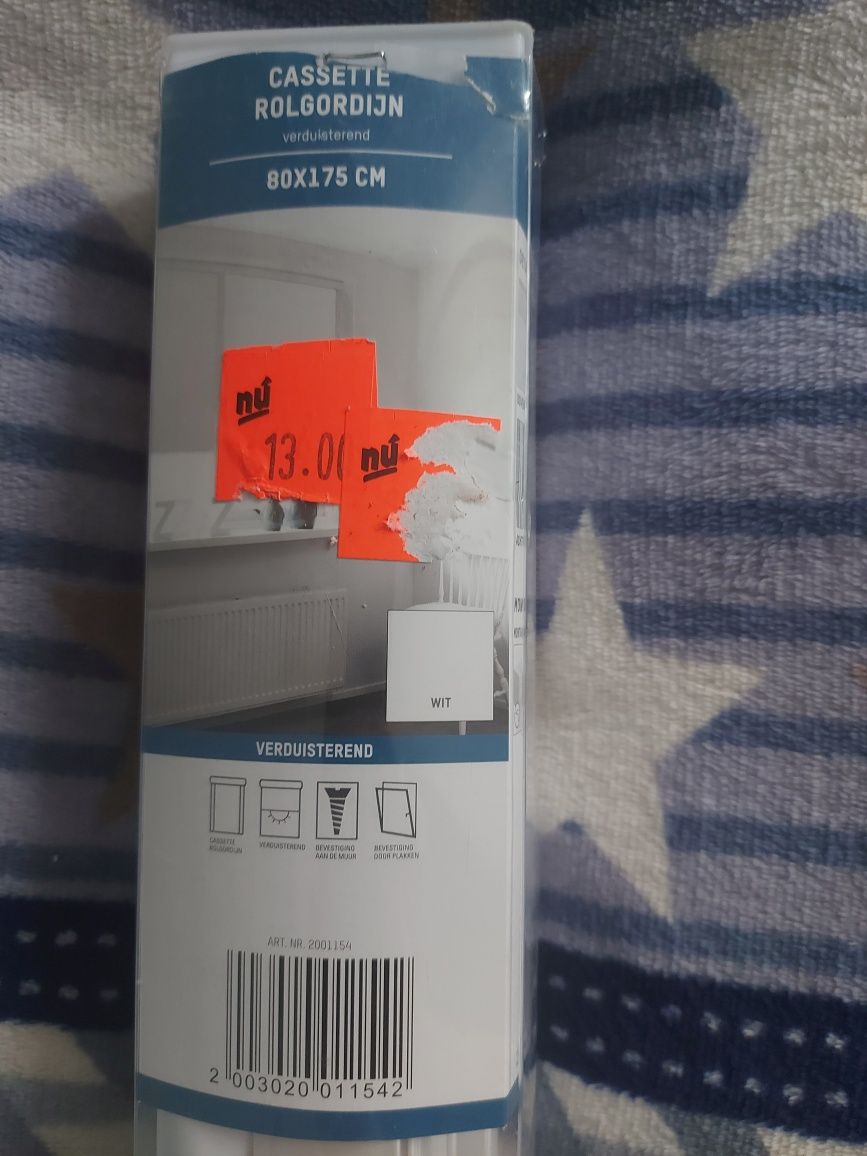 Roleta w kasecie z prowadnicami biała