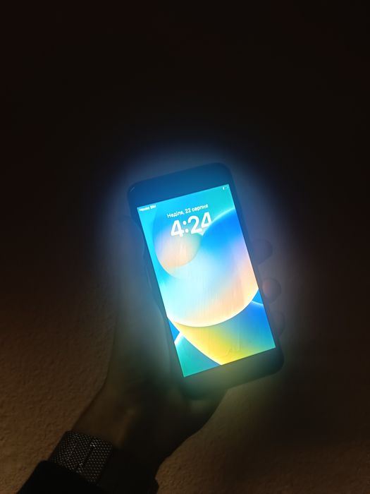 iPhone 8 plus 64gb r-sim