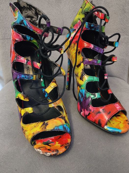 Buty kolorowe damskie szpilki