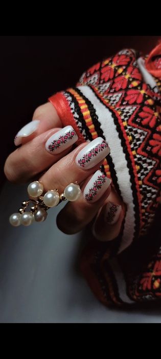 Манікюр/Педикюр/Нарощення  р-н Пасічна