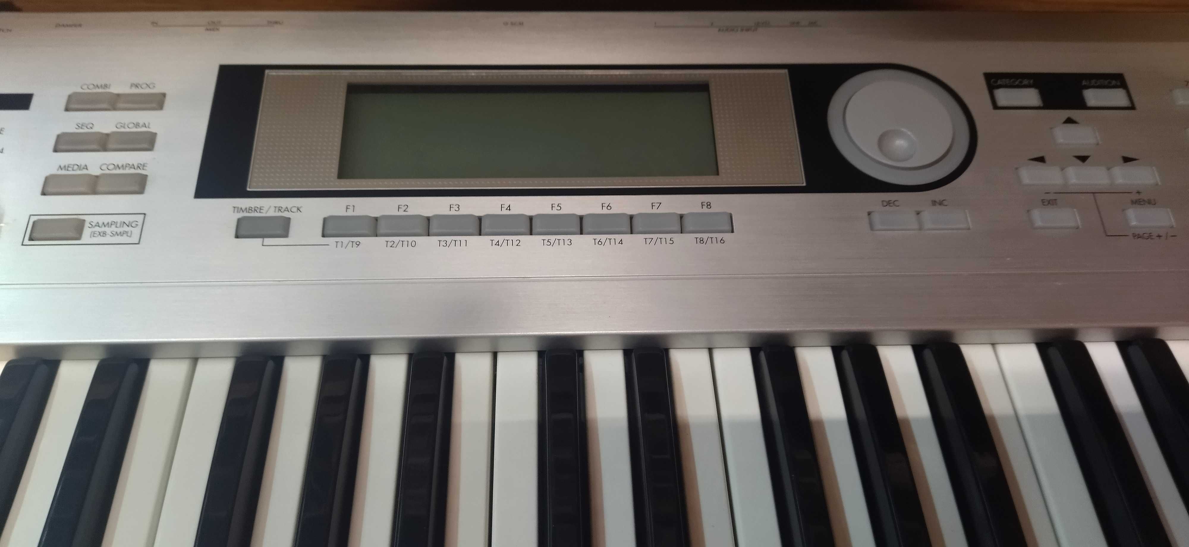Korg Triton LE - syntezator