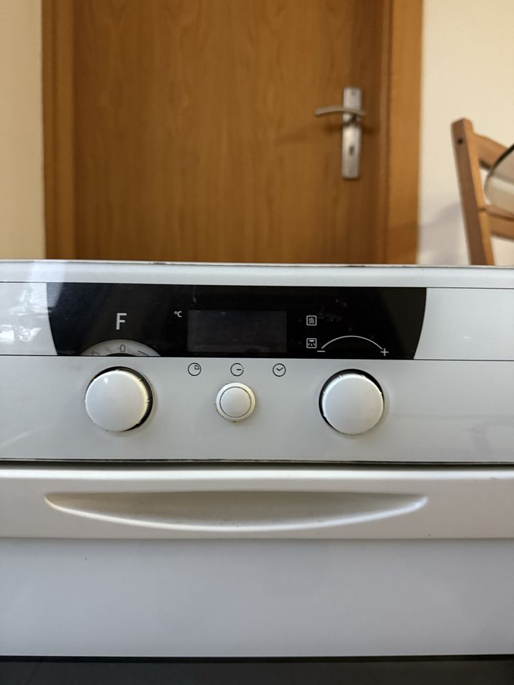 Forno usado antigo