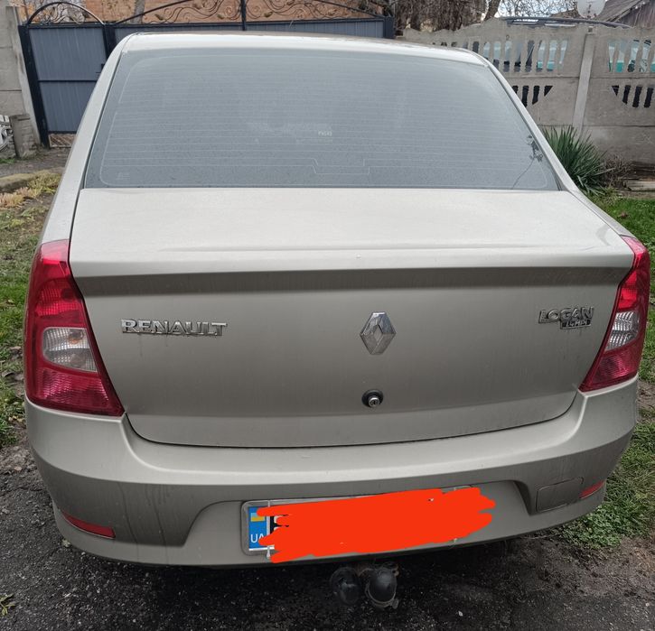 Рено логан 2011р