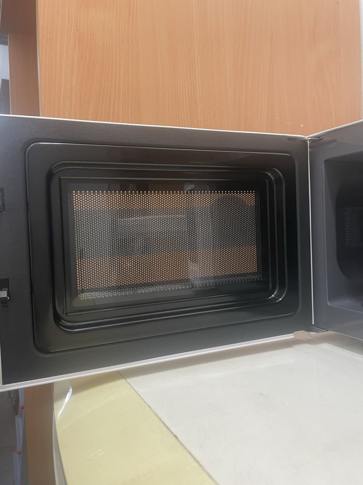 Mikrofalówka Toshiba MM-EM 20P
