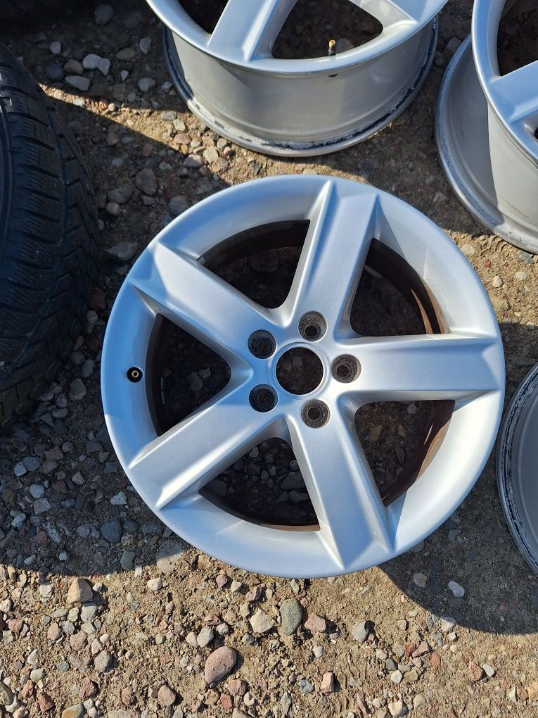 Alufelgi Audi Q5 A4 B8 17 cali