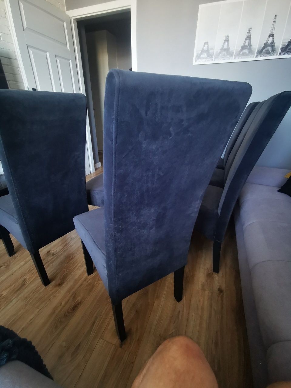 Krzesła JYSK 8 sztuk