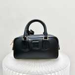 MiuMiu Czarna Mini Torebka Crossbody Z Logo Satynowym VIP