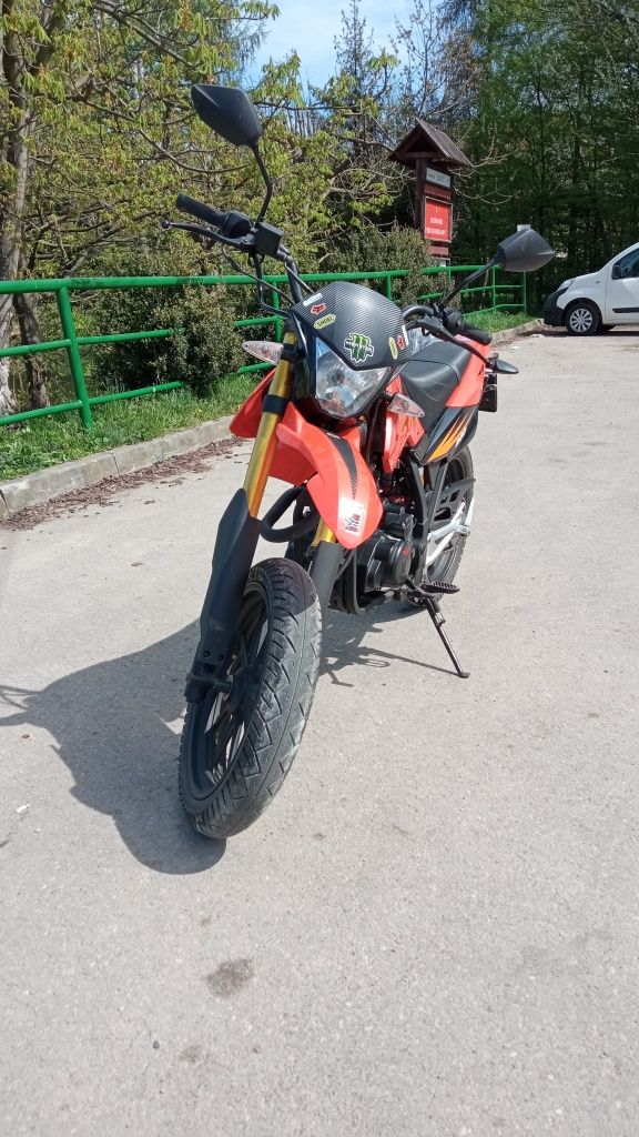 Zipp Tracker 250r