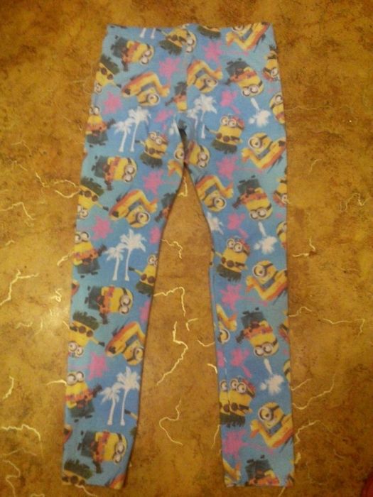 Лосины с миньонами на 9-10 лет