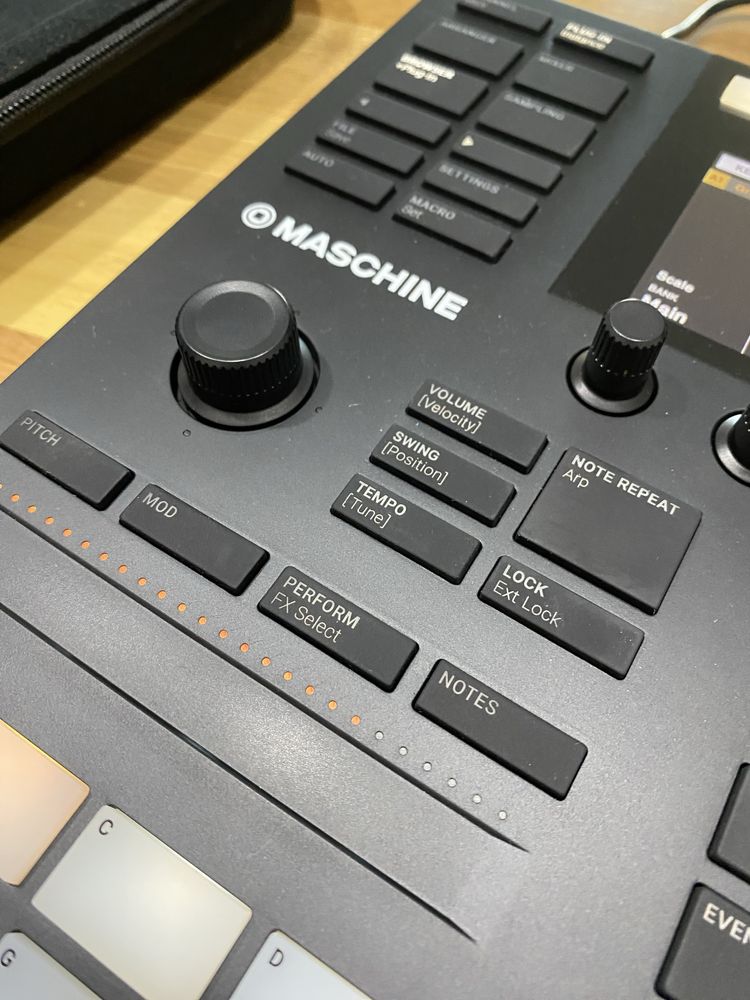 Native Instruments Maschine MK3