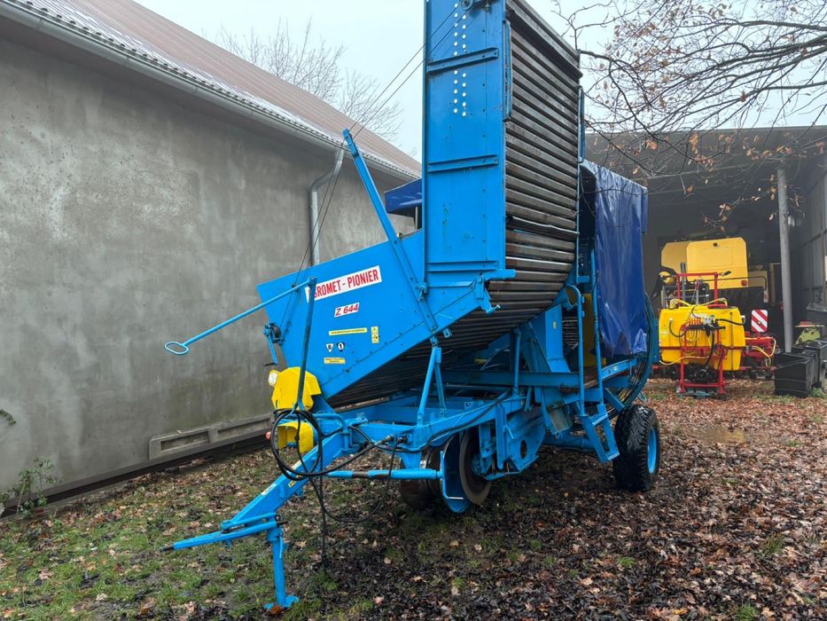 Kombajn do ziemniaków Anna Z-644