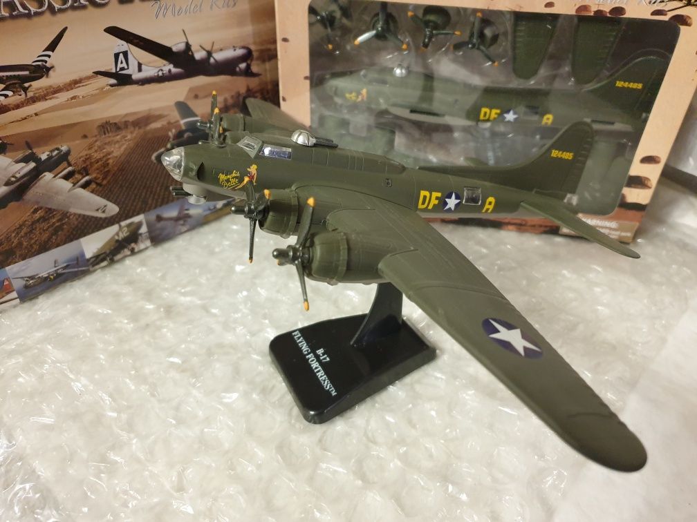 1/100 Classic planes 20105  Boeing B-17 Летающая крепость