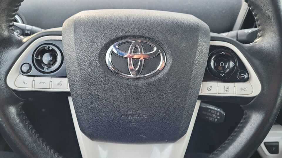 2017 Toyota Prius Advance