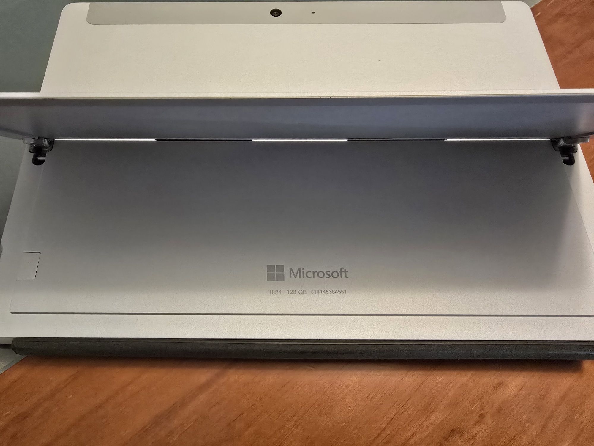 Microsoft Surface Go Modelo 1824