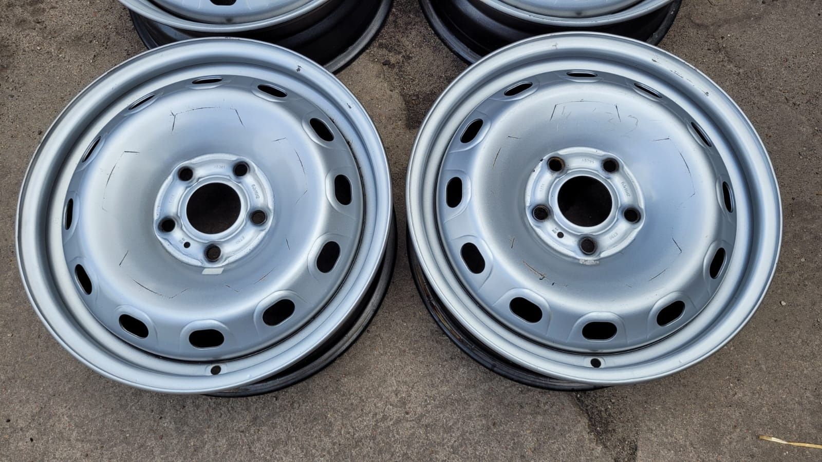 Felgi 16" Renault Trafic Opel Vivaro Nissan 5x114.3 +Gratis