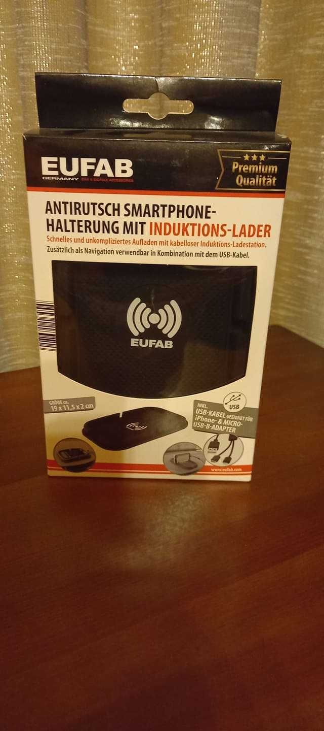 Podstawka  zładowarką na telefon