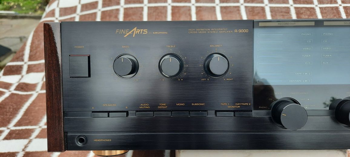 Grundig Fine Arts A9000 Top Stan