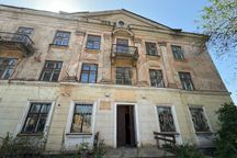 Продаж окремої 3-х поверхової будівлі, р-н Фрунзе
