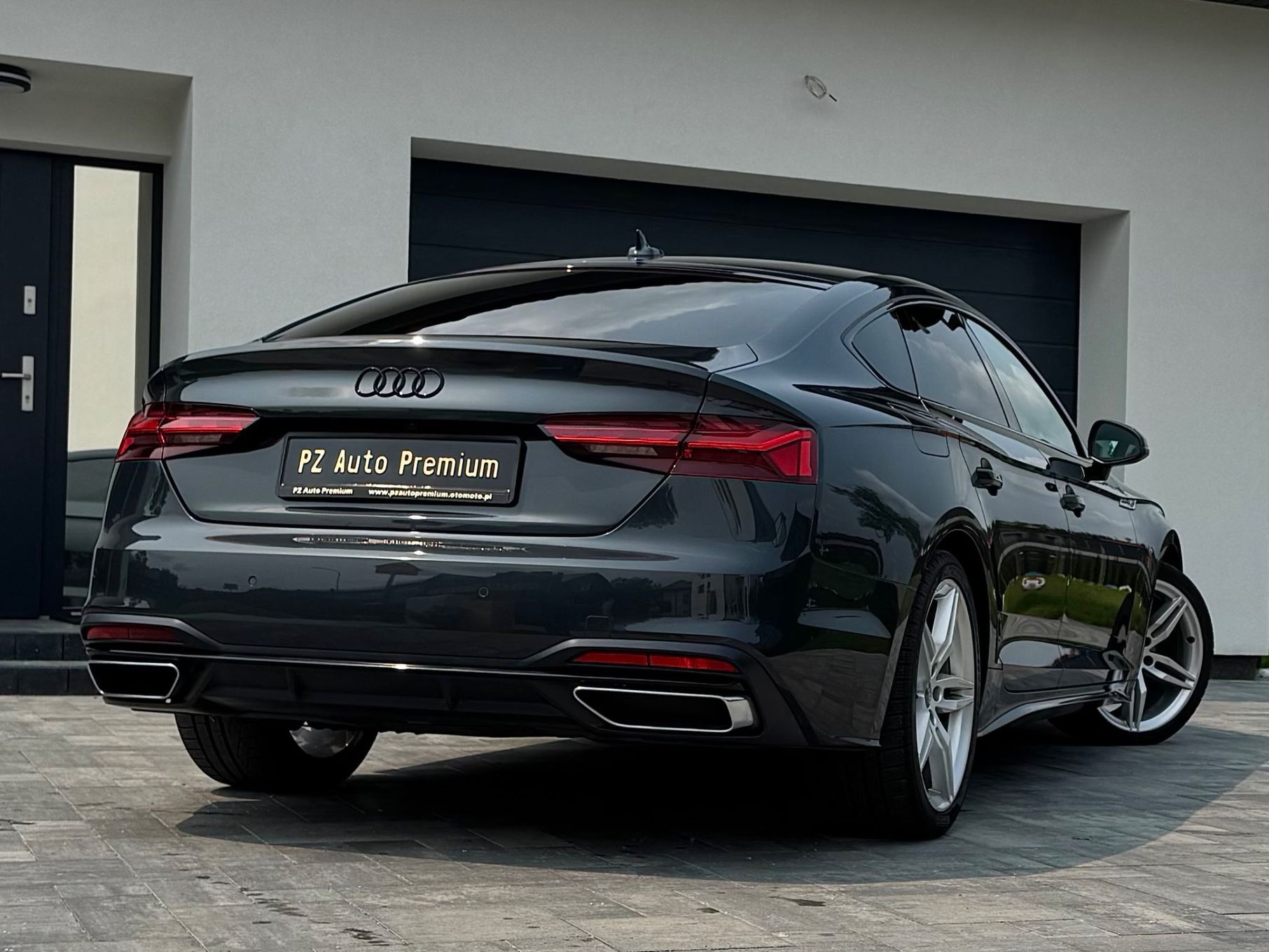 Audi A5 Sline/MatrixFullLED/VirtualCockpit/KeyLes/Kamera/El.Klapa/BlackEdition