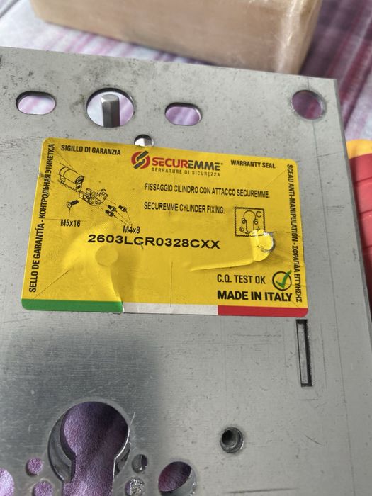 Продам замок для вхідних дверей securemme