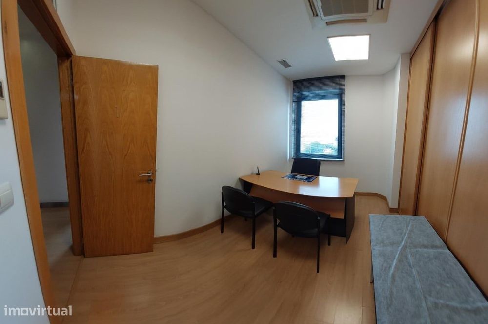 Aluguer de consultório (Clínica Nova Linha)