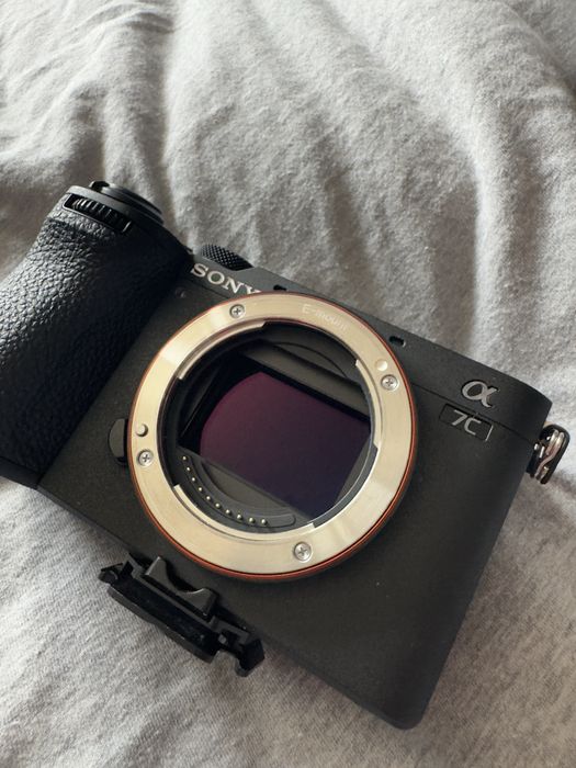 Sony A7C II Preta (como nova)