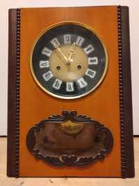 Zegar wiszący wahadłowy Jantar radziecki ZSRR CCCP