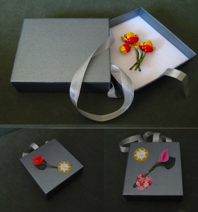 Alfinete / Broche / Pregadeira Tulipas NOVO