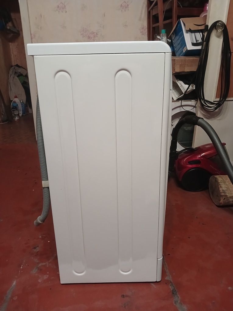 Стиральная машина Indesit wisl85x после ТО. Гарантия. Доставка