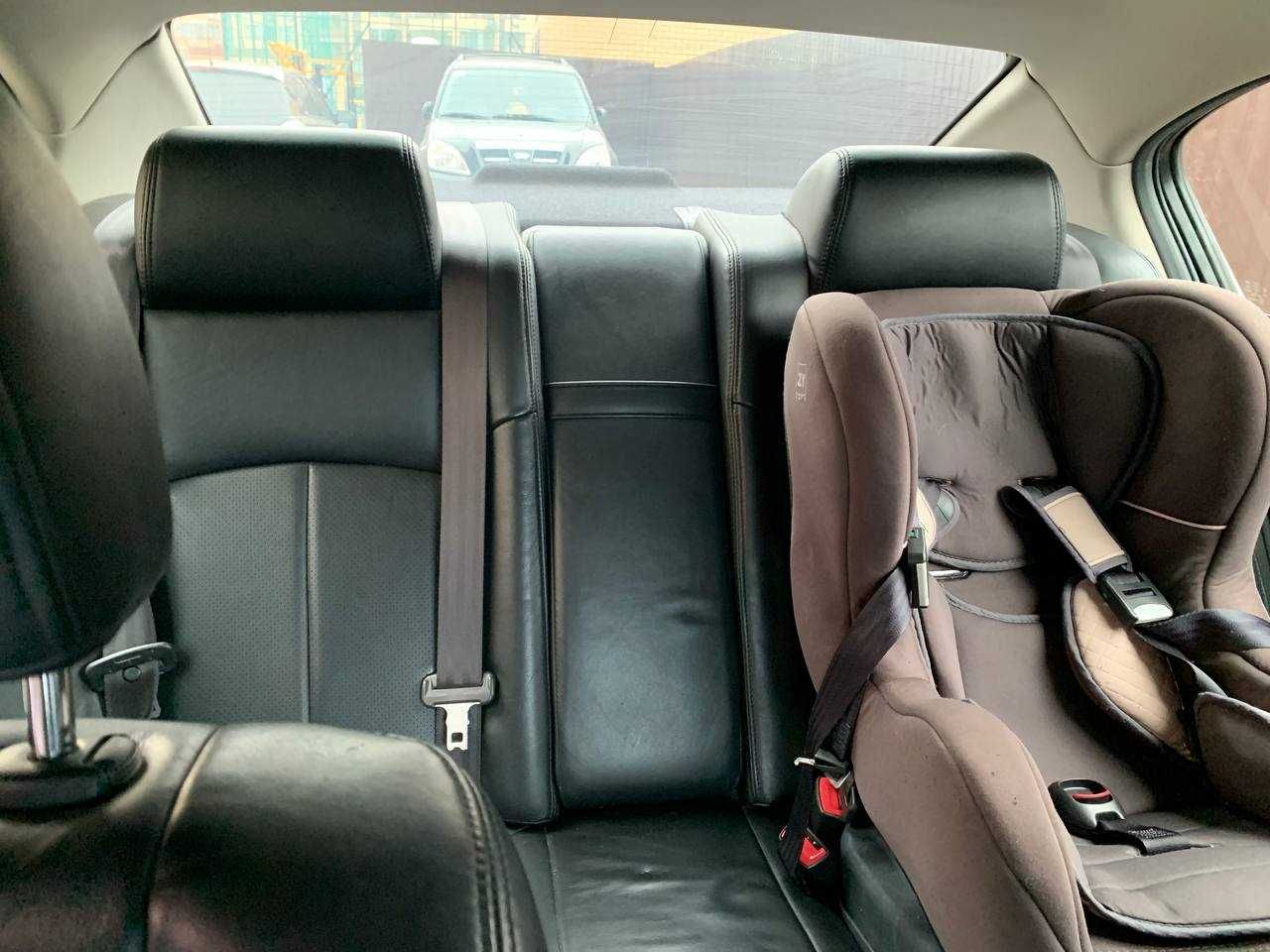 Автомобиль INFINITI G25 2012