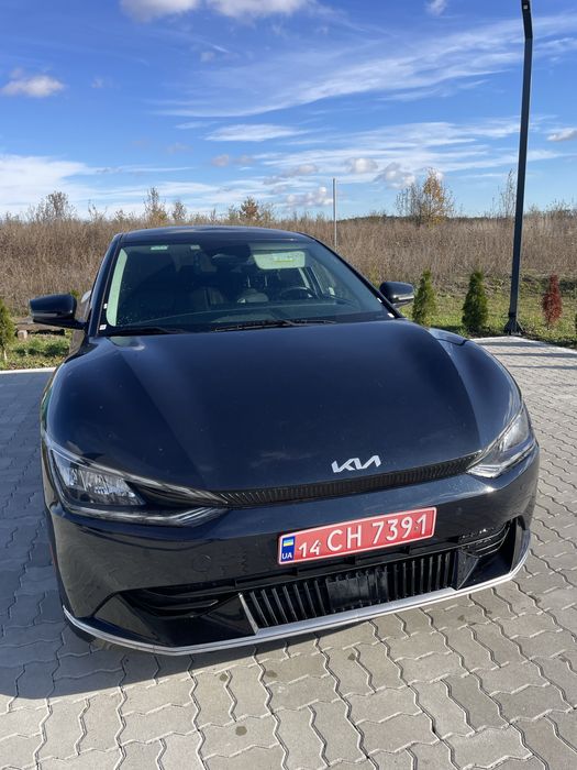 Kia ev6 електромобіль