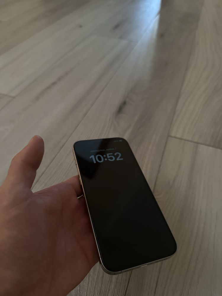 Продам iPhone 16 Pro Max