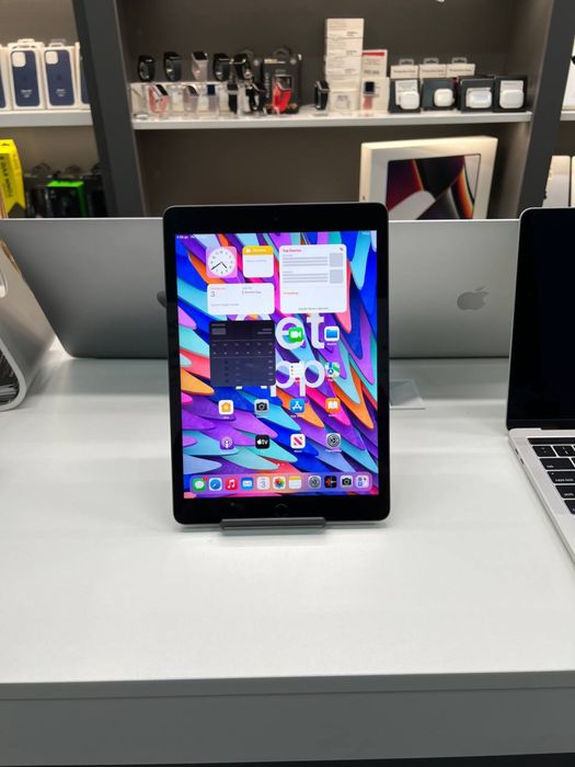 Планшет iPad 8th 2020 на 128ГБ, стан 9,5/10 ГАРАНТІЯ Київ #81588