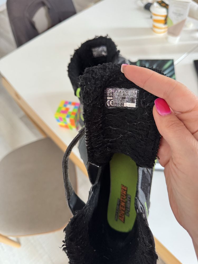 Ботинки черевики на липучках з підсвіткою  Skechers 32 р оригинал