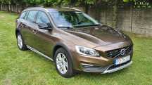 Volvo V60 Cross Country D4 AWD MOMENTUM - klasyk 2.4 D, 5-cylindrów