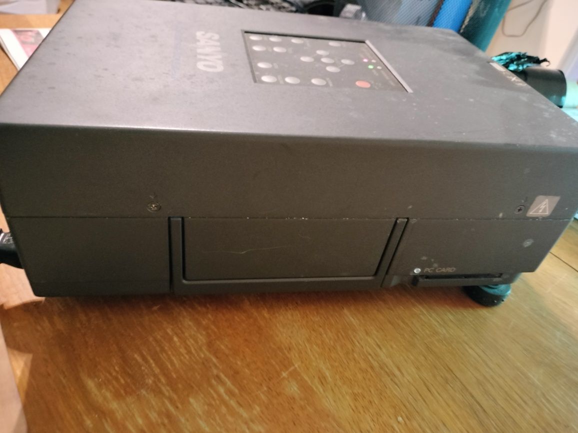 Projektor wyświetlacz Sanyo rzutnik