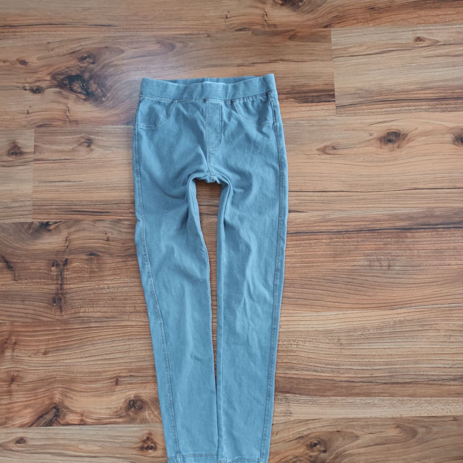 Jegginsy 140 Reserved rurki legginsy szare spodnie elastyczne jeansy