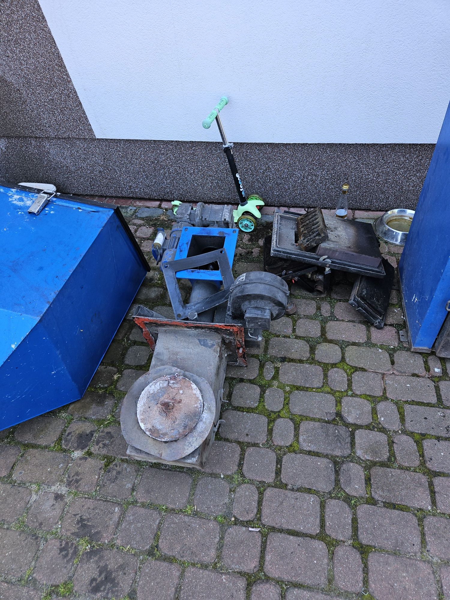 Piec z podajnikiem