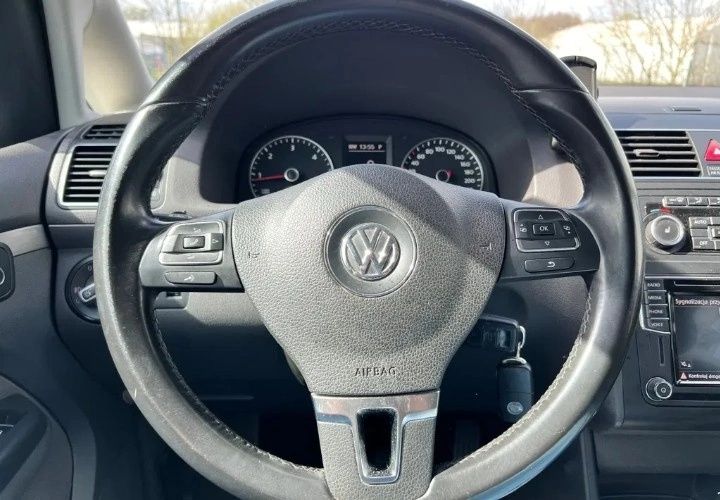 Volkswagen Touran Cross