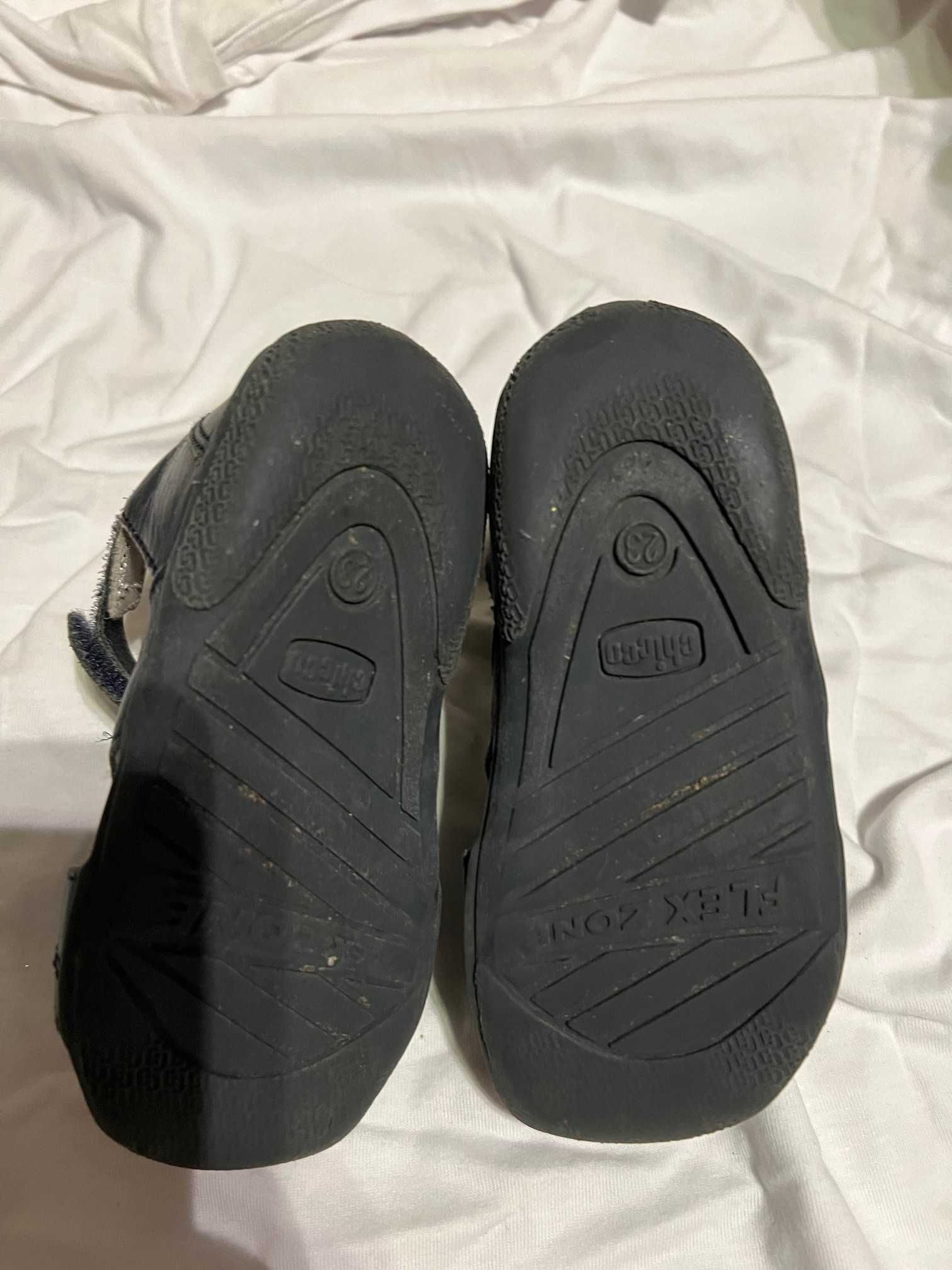 Sapatos menina (2 pares)