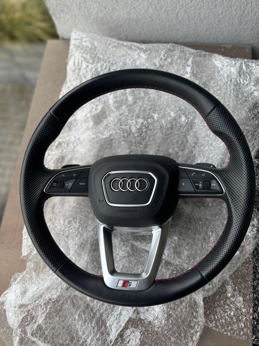 Kierownica Audi A3 S3 8Y czerwona nić, łopatki