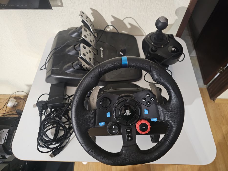 Volante Logitech g29 + pedais + shifter