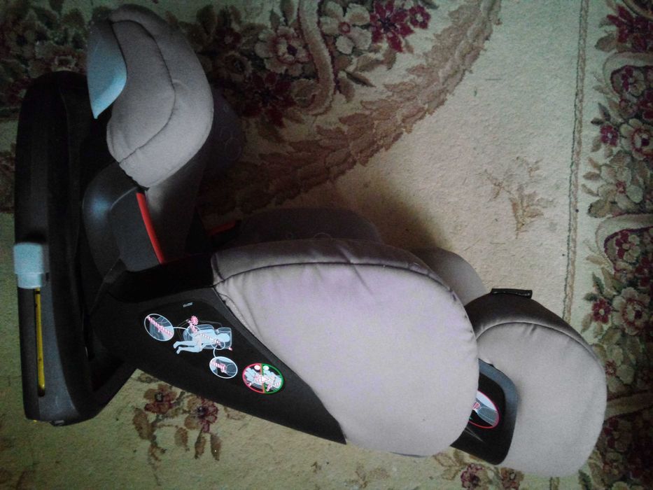 Автокресло Maxi Cosi RodiFix. Состояние 4+
