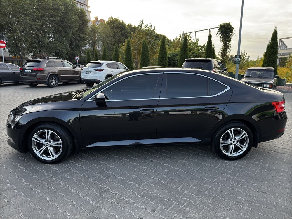 Skoda SuperB Рестайлинг 2.0 TDI
